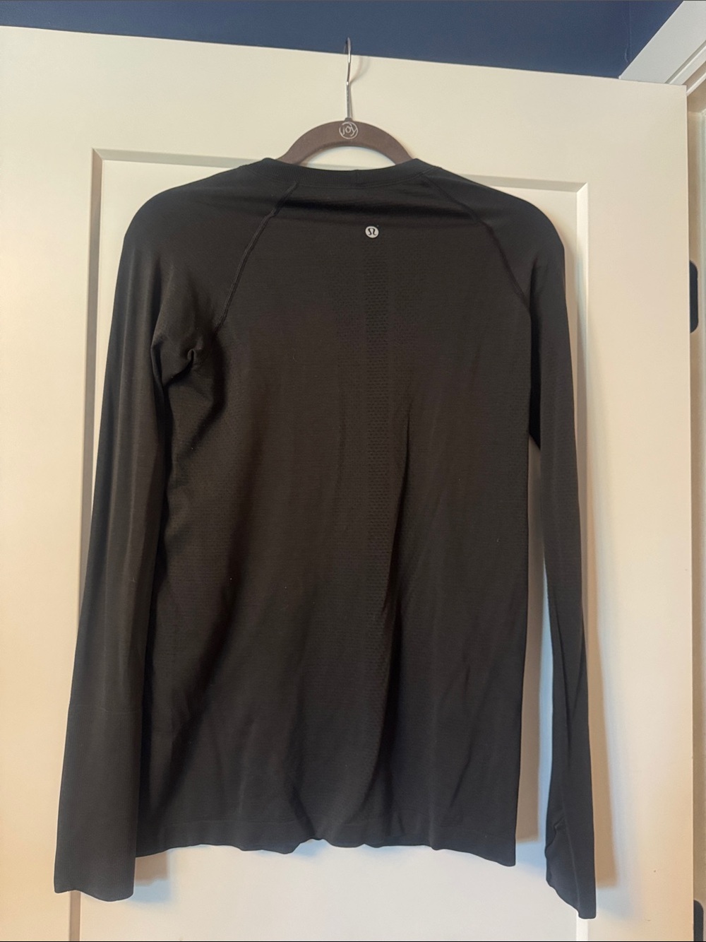lululemon athletica Black Long Sleeve Swiftly Crewneck, 8 - Picture 2 of 5